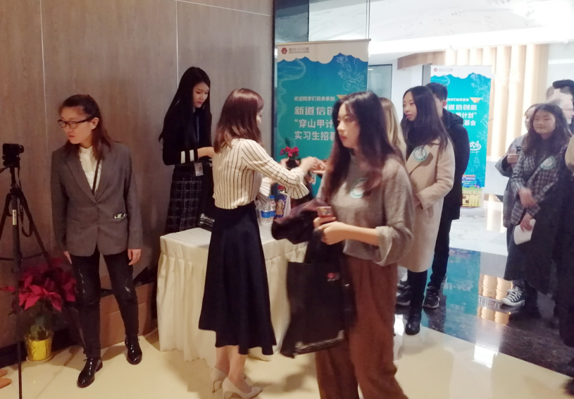 1624618037108212F725.png image.png